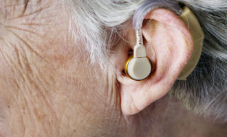 100 % Santé : Vers une prise en charge totale des appareils auditifs