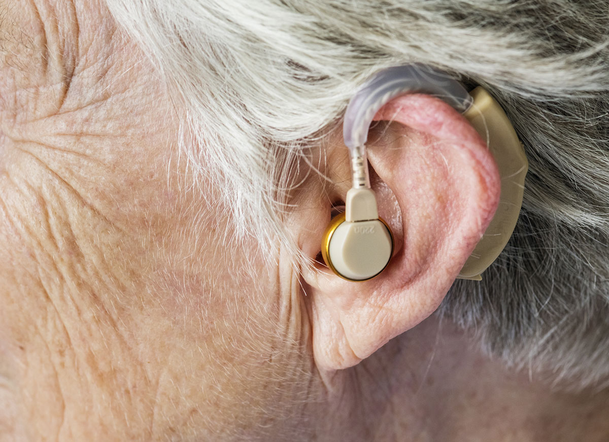 100 % Santé : la qualité des appareils auditifs est-elle à la hauteur ?