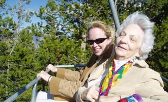 Familles d’accueil pour personnes âgées : une réponse à la dépendance